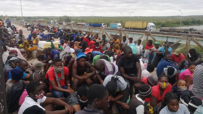 Zimbabwe cross-border traders